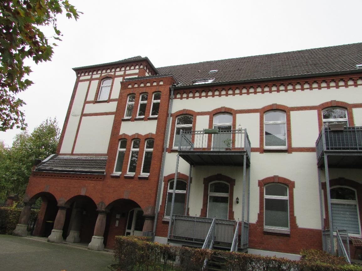 3 Raum Wohnung nebst Tiefgaragenstellplatz - Bild 1