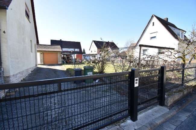 Einfamilienhaus, Sonstiges, Garage, Garage - Bild 1