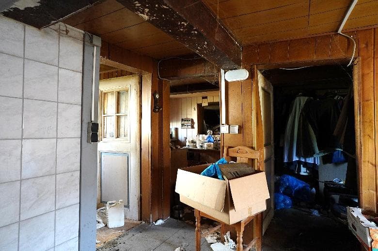 Wohnhaus und Gartengrundstück - Bild 1