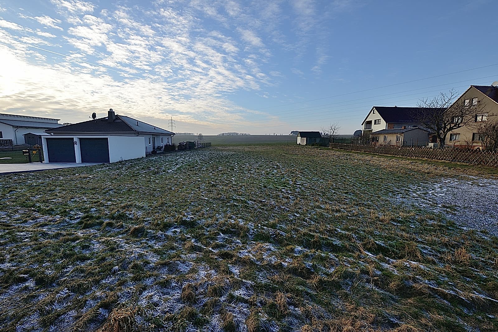 unbebautes Grundstück - Bild 1