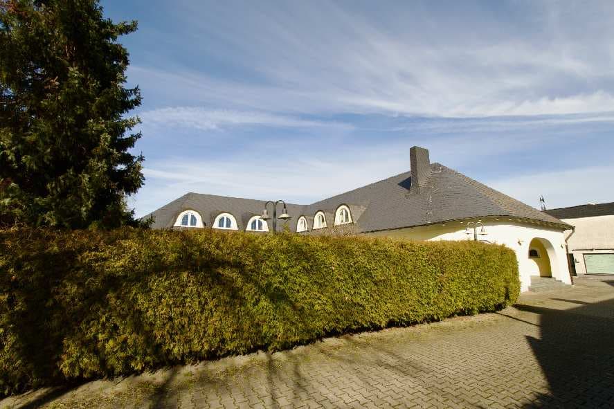 Einfamilienhaus, Gewerbeeinheit (z.B. Laden, Büro) - Bild 1