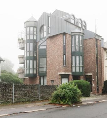 Kfz-Stellplatz, Eigentumswohnung (3 bis 4 Zimmer), (Sondernutzungsrecht)