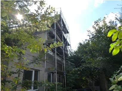 Bauruine (Einfamilienhaus), 2 Garagen - Bild 1