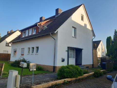 Zweifamilienhaus, Garage