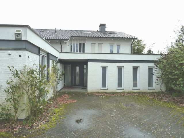 Mehrfamilienhaus