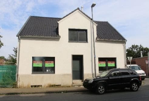 Einfamilienhaus, Garagengebäude