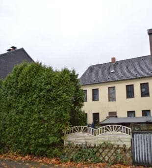 Mehrfamilienhaus, Kfz-Stellplatz