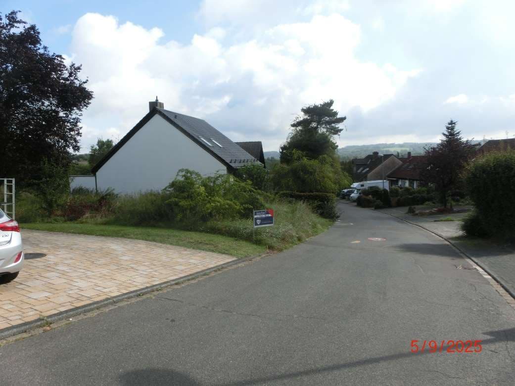 unbebautes, erschlossenes Grundstück - Bild 1