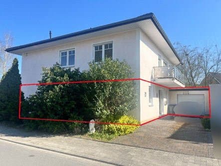 Garage, Eigentumswohnung (3 bis 4 Zimmer)