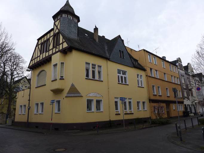 Mehrfamilienhaus