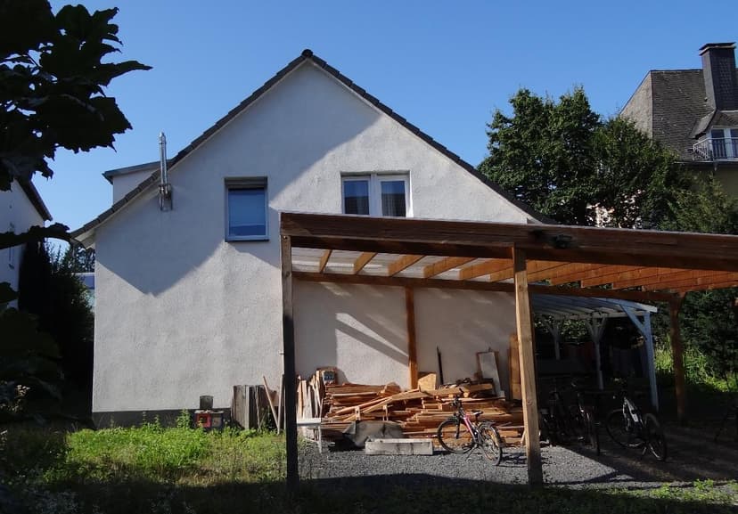 Einfamilienhaus, nebst Carport