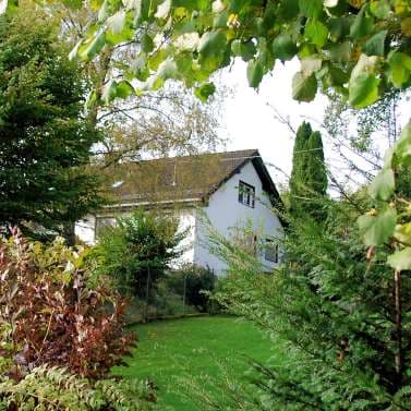 Garage, Einfamilienhaus, und Gästehaus