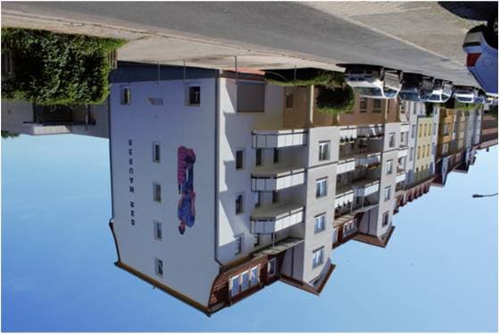 Wohn- und Geschäftshaus