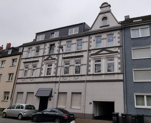 Eigentumswohnung nebst Abstellraum