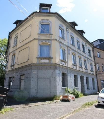 Grundstück bebaut mit einem Mehrfamilien-wohnhaus mit 7 Wohneinheiten 