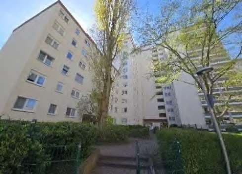 Eigentumswohnung (3 bis 4 Zimmer) - Bild 1