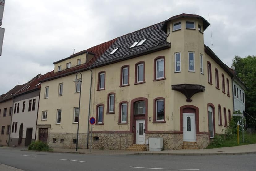 Mehrfamilienhaus mit 5 WE