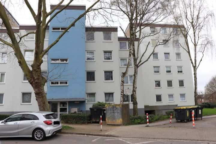 Gewerbeeinheit (z.B. Laden, Büro), Schwimmbad, Sauna