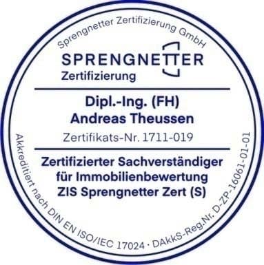 Einfamilien-Doppelhaushälfte nebst Stahlblechgarage