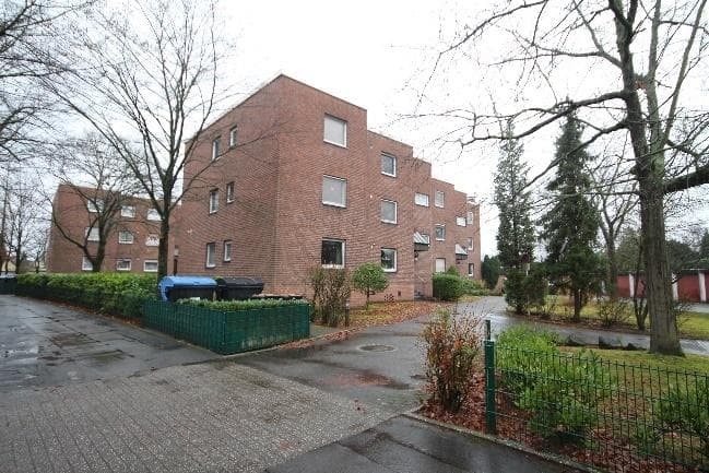 Garage, Eigentumswohnung (3 bis 4 Zimmer)