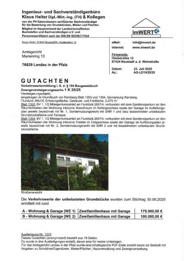 Zweifamilienhaus, Garage