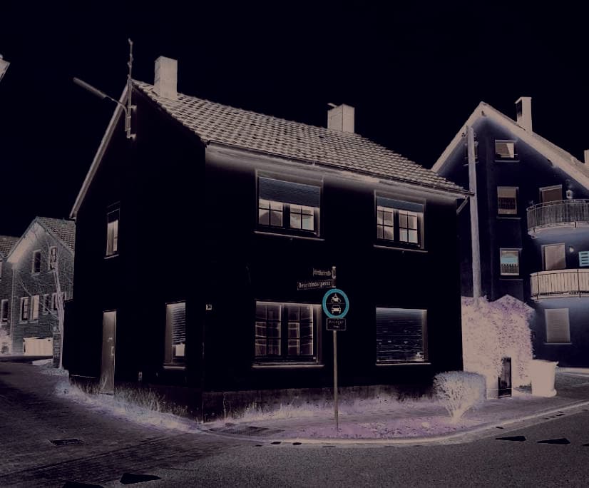 Einfamilienhaus, Nebengebäude