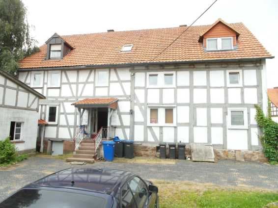 Eigentumswohnung (3 bis 4 Zimmer), Kfz-Stellplatz - Bild 1