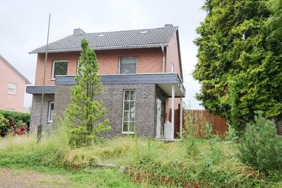 Garage, Einfamilienhaus, Es war kein Zugang zum Grundtück und Gebäude möglich. Die Bewertung ist mit einem Sicherheitsabschlag erfolgt.