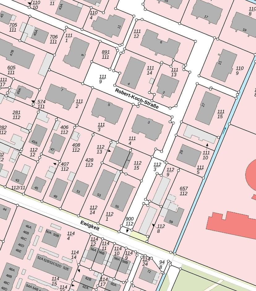 Mehrfamilienhaus, mit 10 Wohneinheiten und Nebengebäude