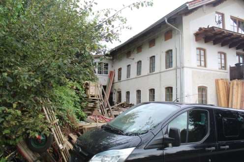 Anwesen und diverse forstwirtschaftliche Grundstücke