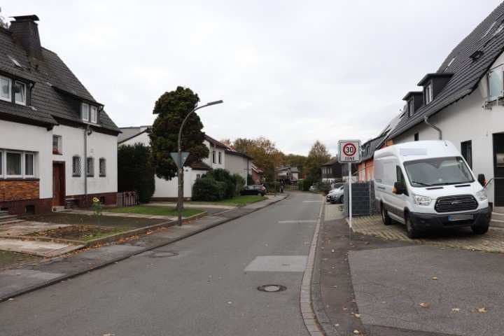 Garage, Doppelhaushälfte