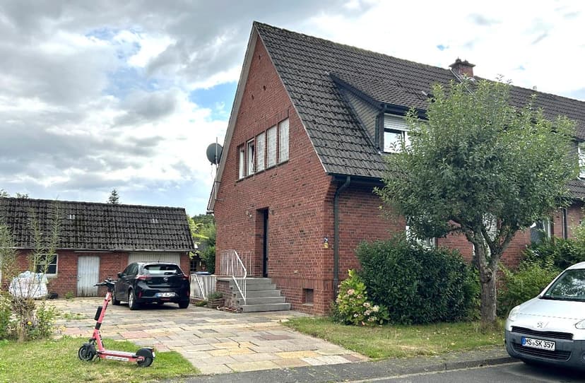 Garage, Doppelhaushälfte