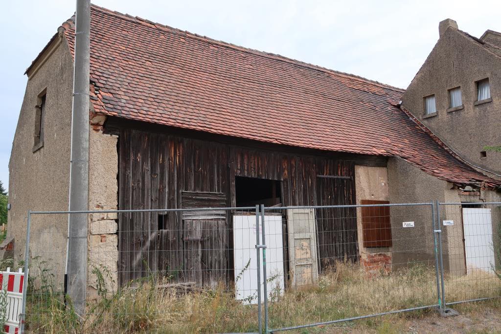 ehemaliges Wohn- und Geschäftshaus mit Wirtschaftsanbau - Bild 1