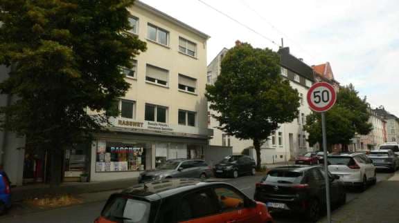 sonstiges Teileigentum (z.B. Keller, Hobbyraum), Mehrfamilienhaus, Kfz-Stellplatz (Tiefgarage), Eigentumswohnung (3 bis 4 Zimmer)