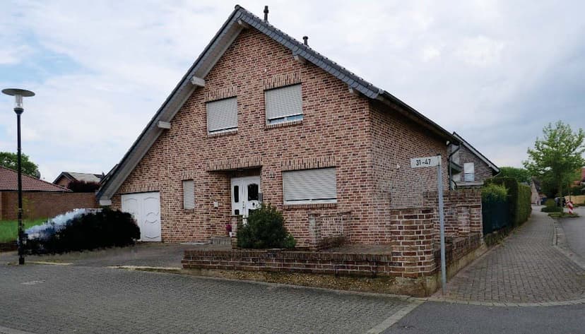 Garage, Einfamilienhaus, Die Bewertung ist ohne Innenbesichtigung mit einem Sicherheitsabschlag erfolgt.