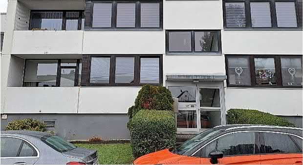 Kfz-Stellplatz (Tiefgarage), Eigentumswohnung (3 bis 4 Zimmer) - Bild 1