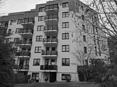 Kfz-Stellplatz (Tiefgarage), Eigentumswohnung (3 bis 4 Zimmer)