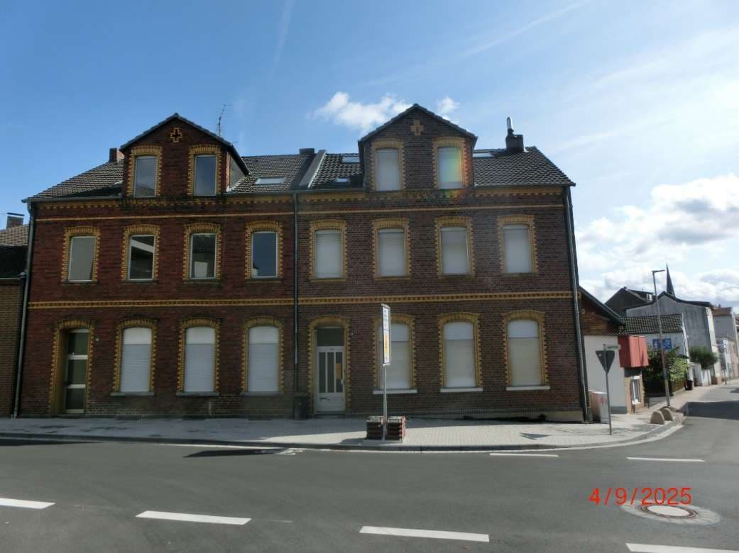 Mehrfamilienhaus - Bild 1