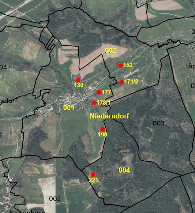 land- und forstwirtschaftlich genutztes Grundstück