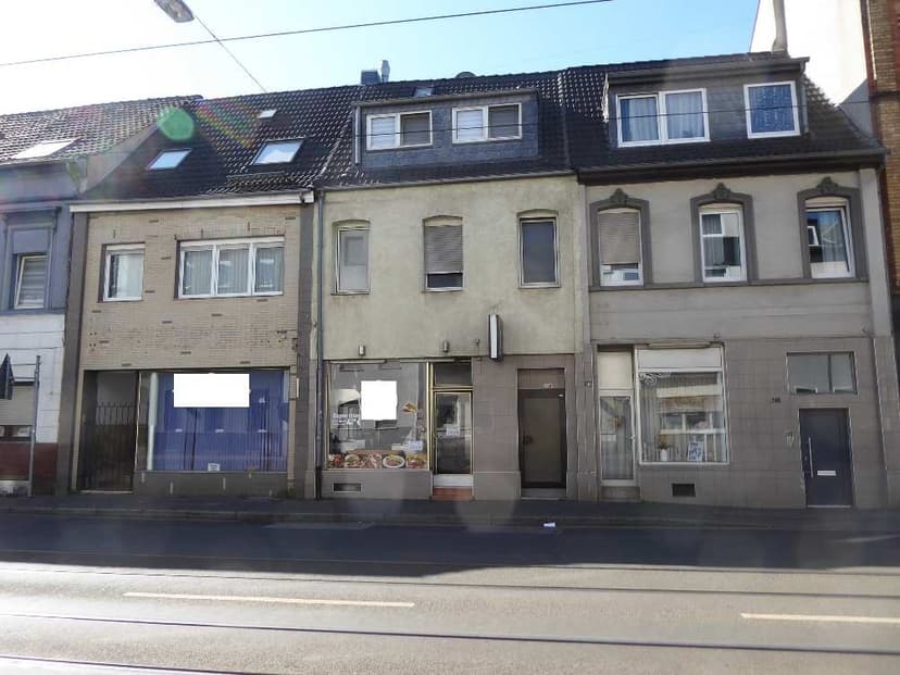 Wohn-/Geschäftshaus