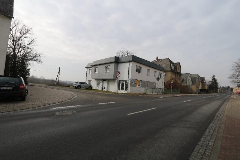 Wohn-/Geschäftshaus