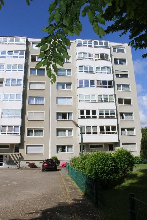 Eigentumswohnung (3 bis 4 Zimmer), Das in Rede stehende Objekt steht zum Wertermittlungsstichtag laut Angabe leer. Eine Besichtigung der Wohnung wurde nicht ermöglicht. - Bild 1