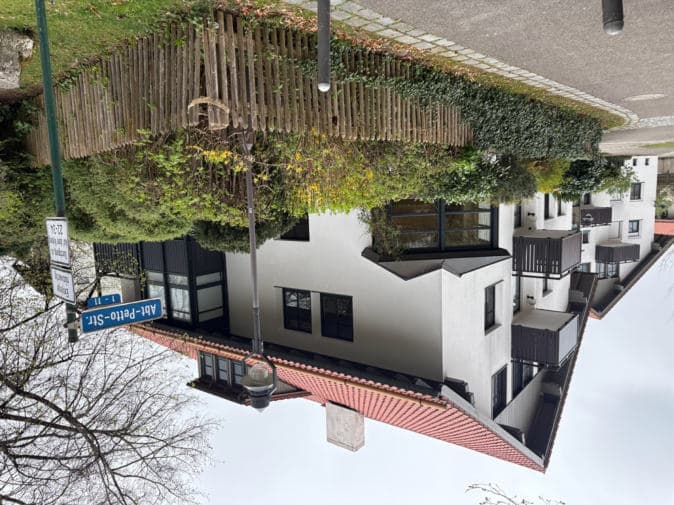 Eigentumswohnung (1 bis 2 Zimmer), Kfz-Stellplatz (Tiefgarage)