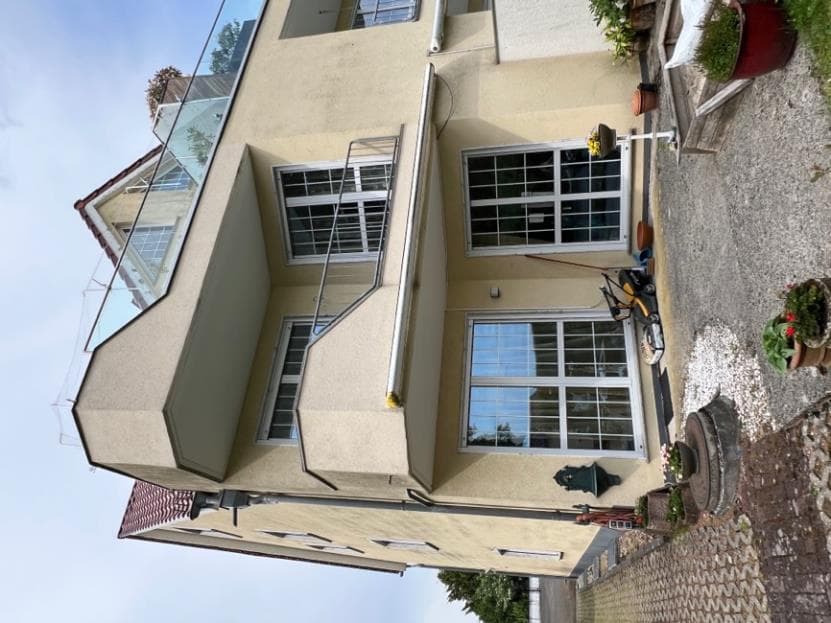 Kfz-Stellplatz, Eigentumswohnung (3 bis 4 Zimmer), Sondernutzungsrecht Garten - Bild 1