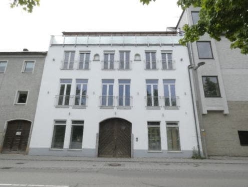 Wohn-/Geschäftshaus