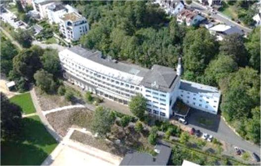 Gewerbeeinheit, ehemaliger Hotelbetrieb (Kurhotel) mit Wohnungen