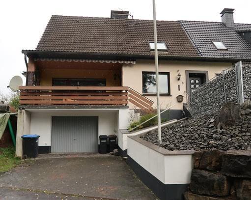 Einfamilienhaus als Doppelhaushälfte