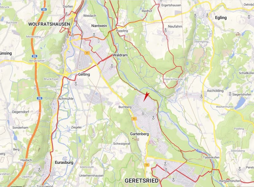 Doppelhaushälfte mit Garage