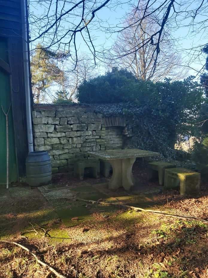 Wochenendhaus und rückwärtiger Anbau - Bild 1