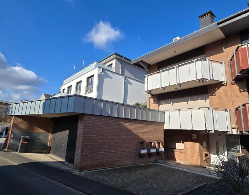 Zweifamilienhaus, Einfamilienhaus